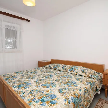 Zavala 8774b Apartment Jelsa (Hvar)
